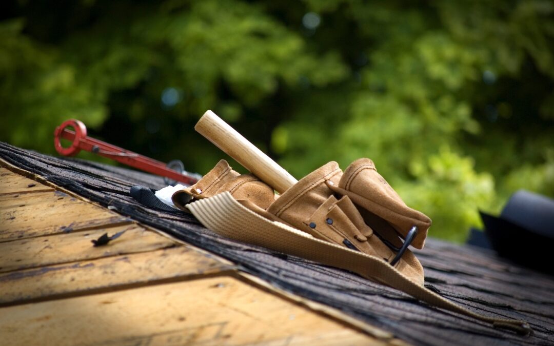 How to Pick a Good Roofer: Negotiate Roof Replacement Cost